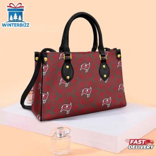 NFL Tampa Bay Buccaneers Skull Leather Handbag
