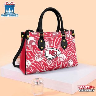 Kansas City Chiefs Rose Character NFL Leather Handbag