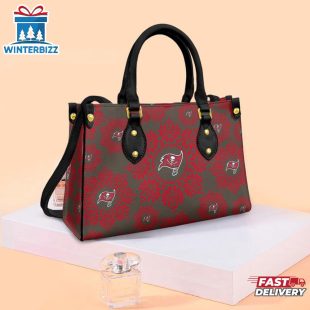 NFL Tampa Bay Buccaneers Ornamental Round Pattern Leather Handbag